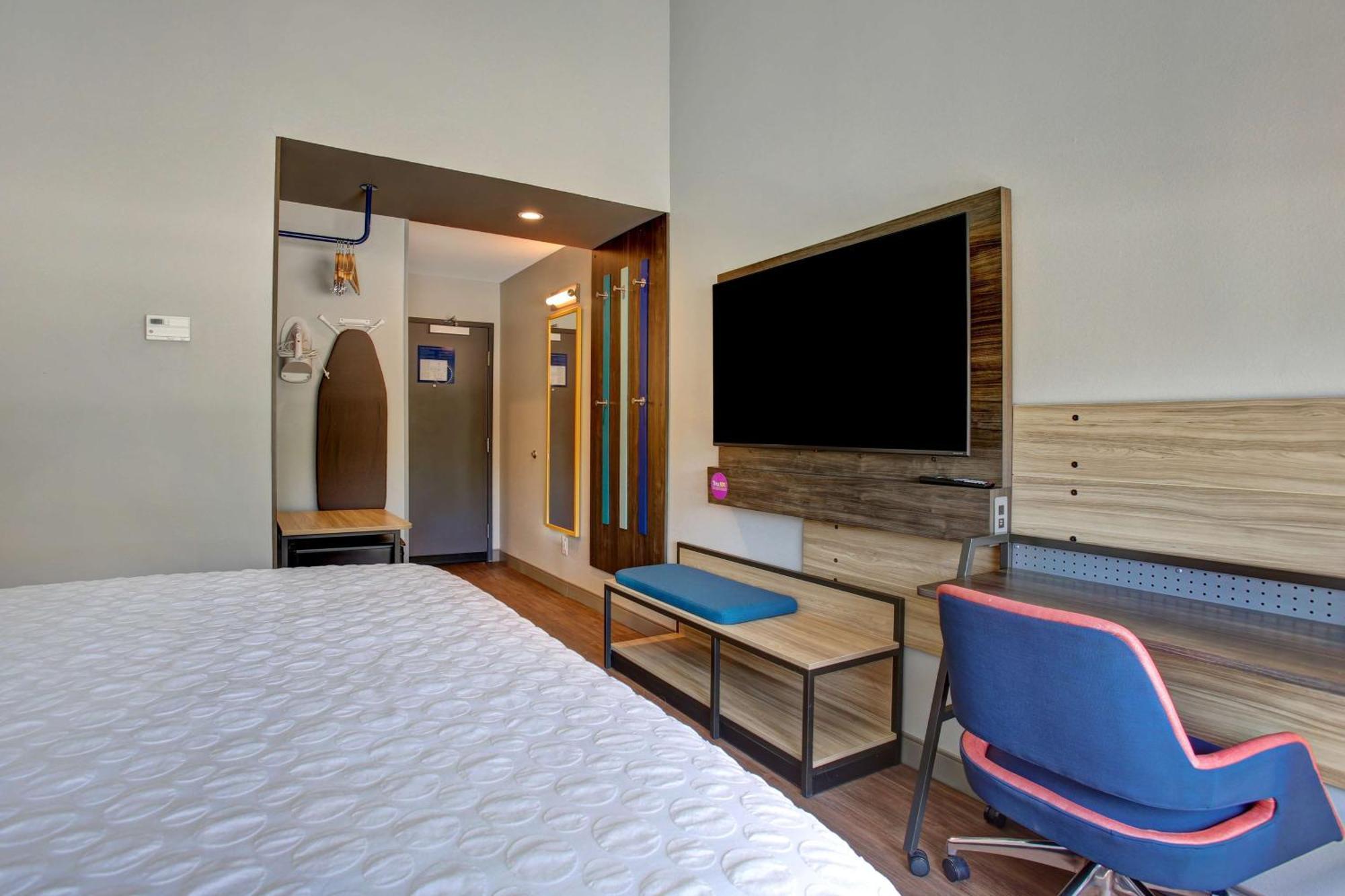 Tru By Hilton Grand Prairie Hotel Bagian luar foto