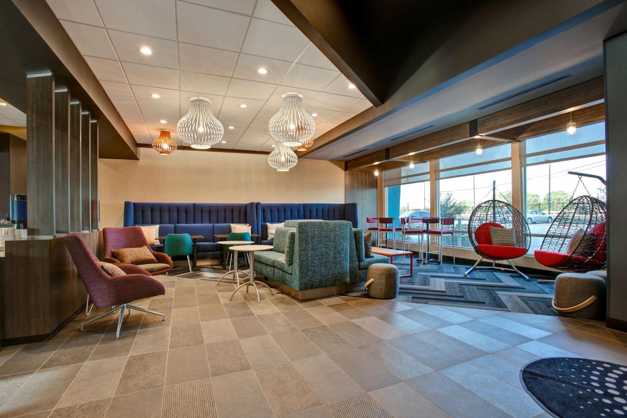 Tru By Hilton Grand Prairie Hotel Bagian luar foto