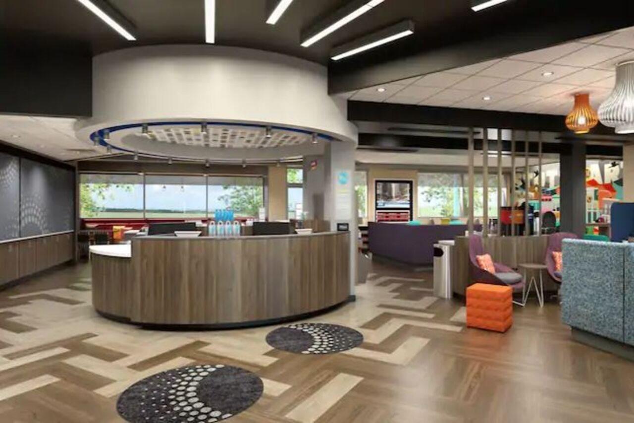 Tru By Hilton Grand Prairie Hotel Bagian luar foto